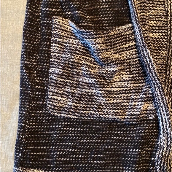 Cardigan - Picture 2 of 4